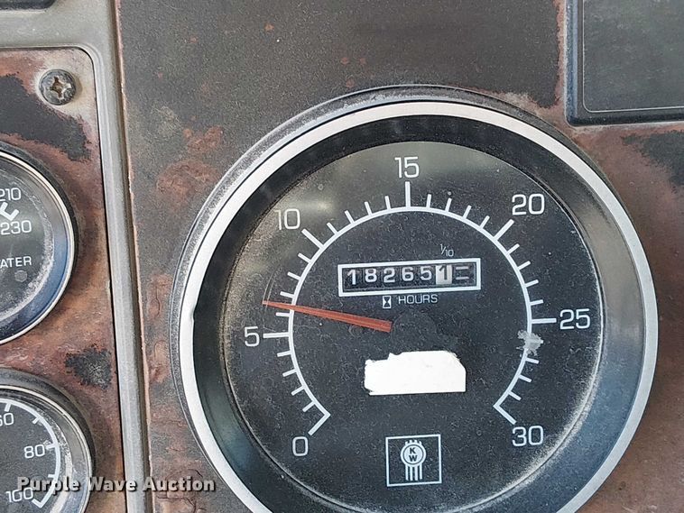 image for item FK0768 2004 Kenworth T800 ready mix truck