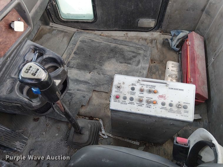 image for item FK0768 2004 Kenworth T800 ready mix truck