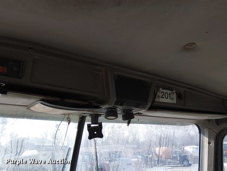 image for item FK0768 2004 Kenworth T800 ready mix truck