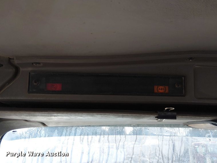 image for item FK0768 2004 Kenworth T800 ready mix truck