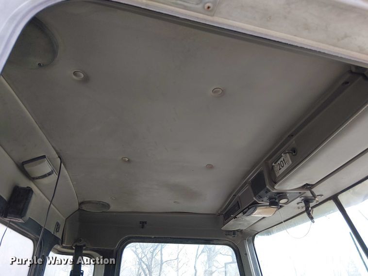 image for item FK0768 2004 Kenworth T800 ready mix truck