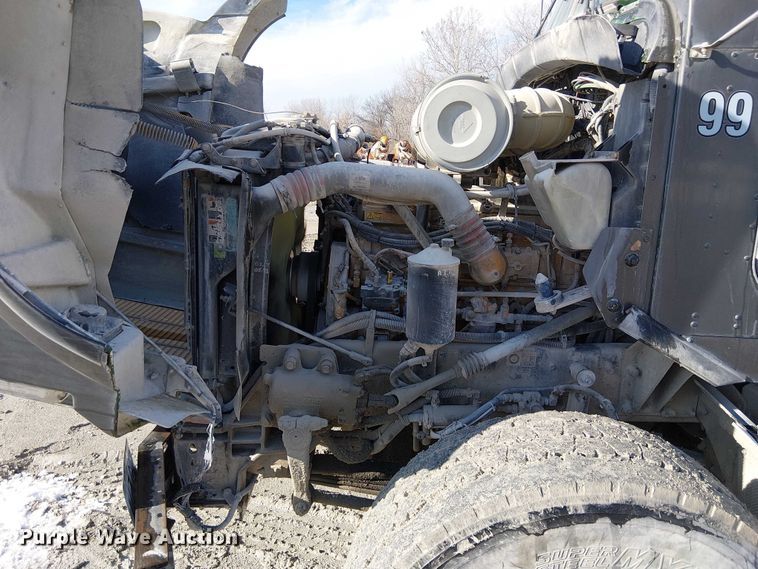 image for item FK0768 2004 Kenworth T800 ready mix truck