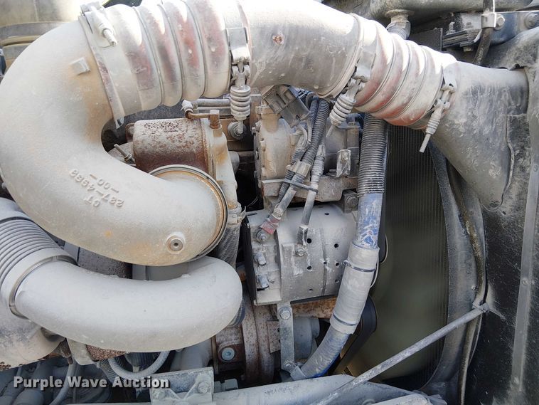 image for item FK0768 2004 Kenworth T800 ready mix truck