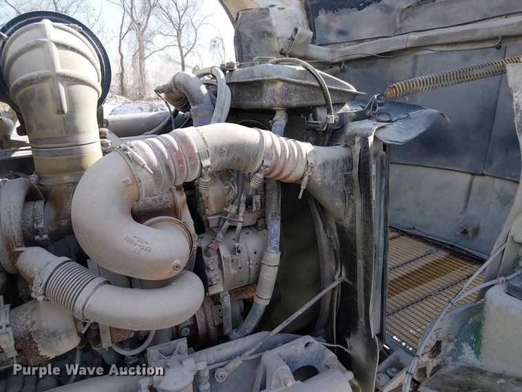 image for item FK0768 2004 Kenworth T800 ready mix truck