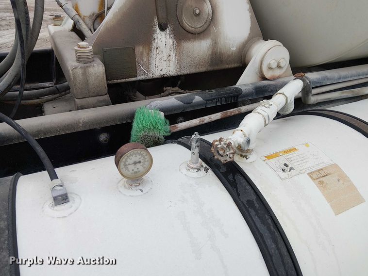 image for item FK0771 2005 International 7700 ready mix truck