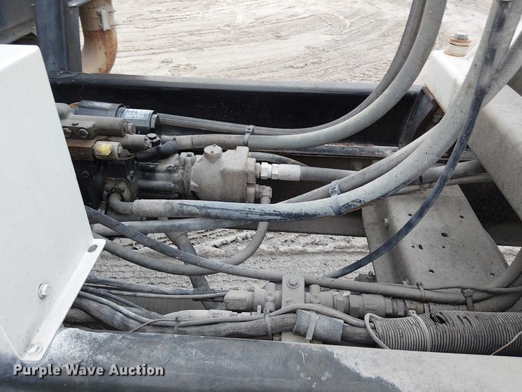 image for item FK0771 2005 International 7700 ready mix truck