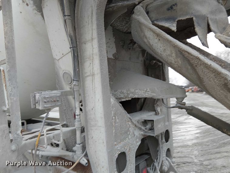 image for item FK0771 2005 International 7700 ready mix truck