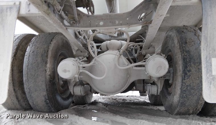 image for item FK0771 2005 International 7700 ready mix truck