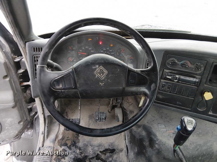 image for item FK0771 2005 International 7700 ready mix truck