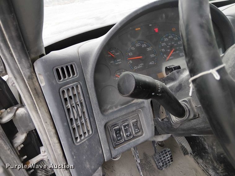 image for item FK0771 2005 International 7700 ready mix truck