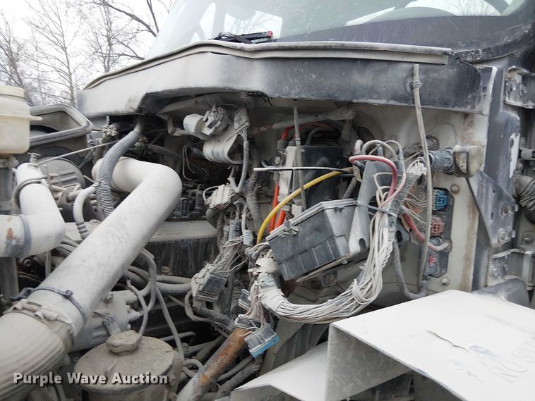 image for item FK0771 2005 International 7700 ready mix truck