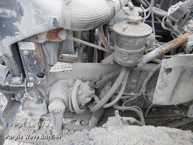 image for item FK0771 2005 International 7700 ready mix truck