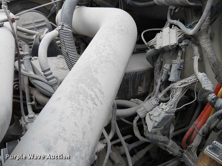 image for item FK0771 2005 International 7700 ready mix truck