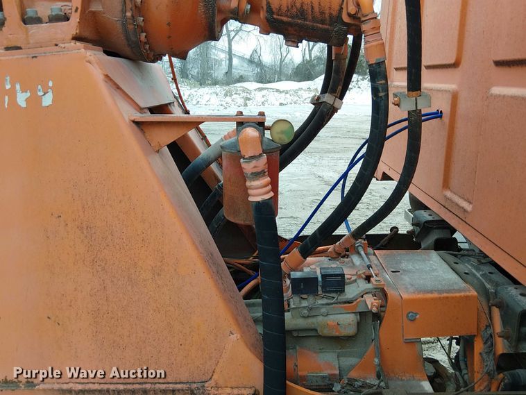 image for item FK0772 1998 Ford LT9511 ready mix truck