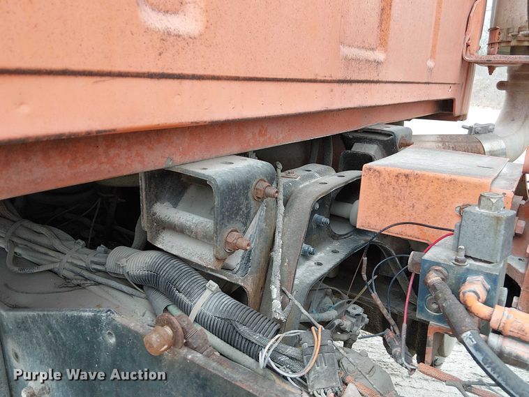 image for item FK0772 1998 Ford LT9511 ready mix truck