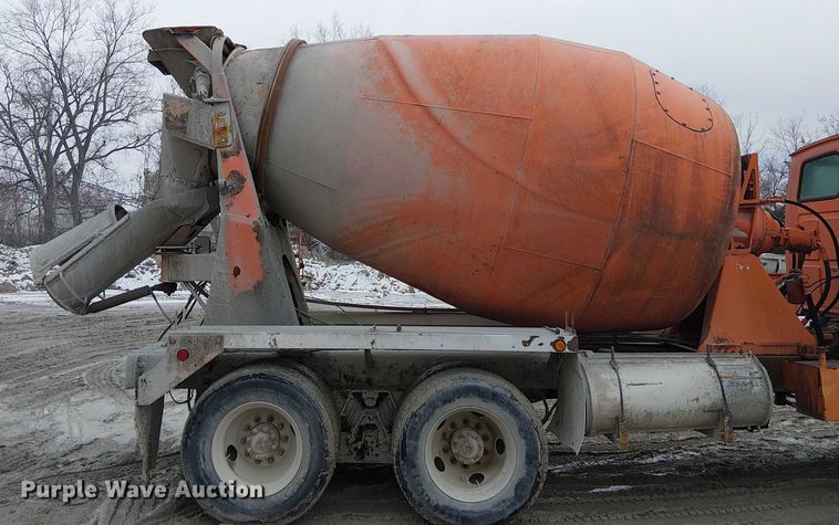 image for item FK0772 1998 Ford LT9511 ready mix truck