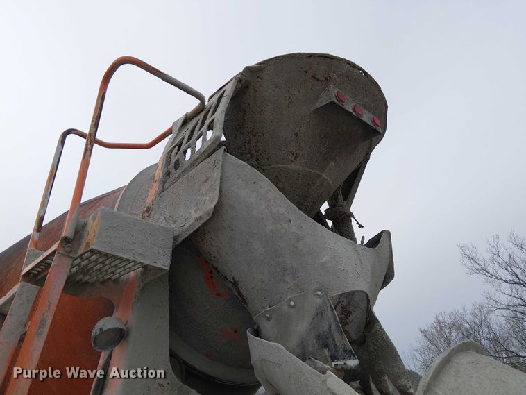 image for item FK0772 1998 Ford LT9511 ready mix truck