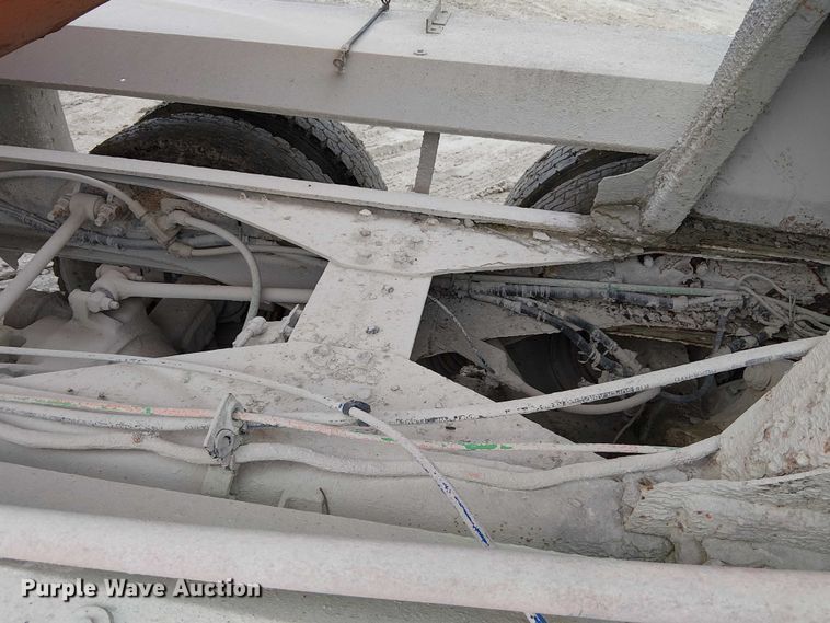 image for item FK0772 1998 Ford LT9511 ready mix truck