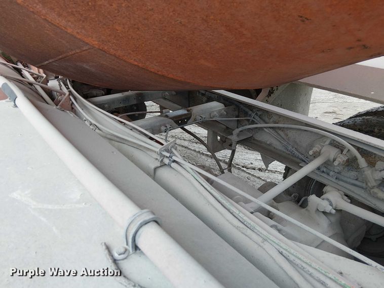 image for item FK0772 1998 Ford LT9511 ready mix truck