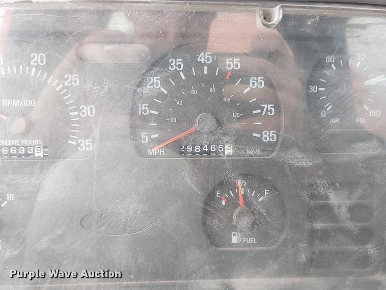 image for item FK0772 1998 Ford LT9511 ready mix truck