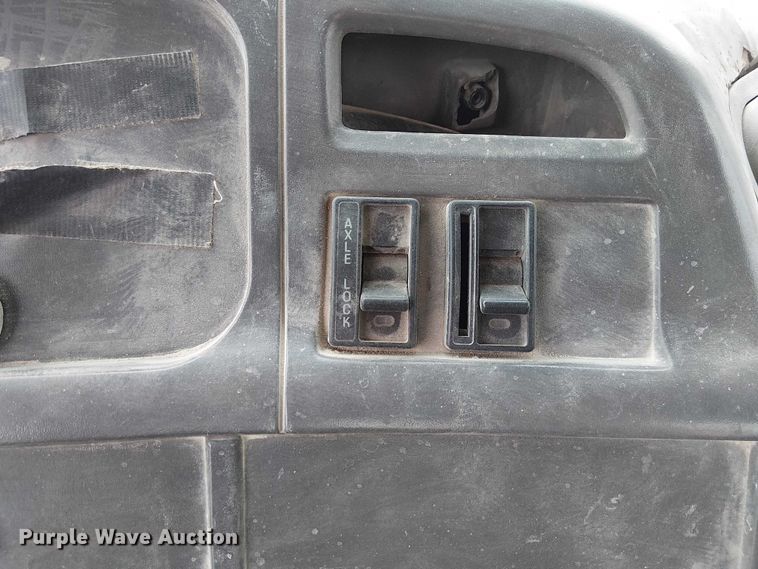 image for item FK0772 1998 Ford LT9511 ready mix truck