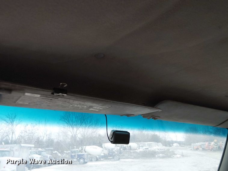 image for item FK0772 1998 Ford LT9511 ready mix truck