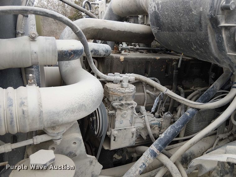 image for item FK0772 1998 Ford LT9511 ready mix truck