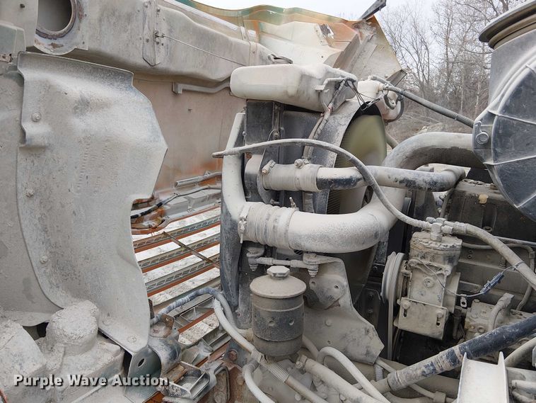 image for item FK0772 1998 Ford LT9511 ready mix truck