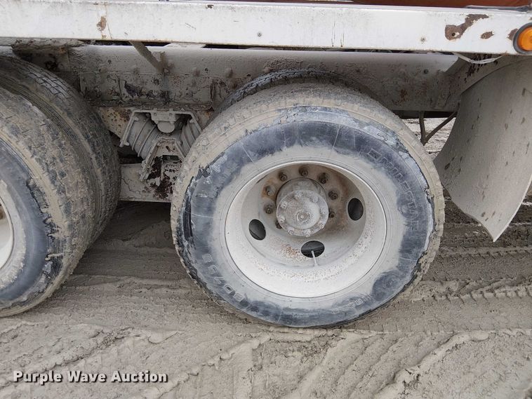 image for item FK0772 1998 Ford LT9511 ready mix truck