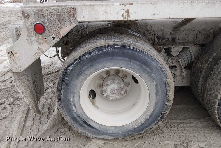 image for item FK0772 1998 Ford LT9511 ready mix truck