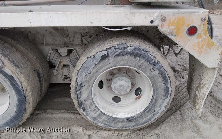 image for item FK0772 1998 Ford LT9511 ready mix truck