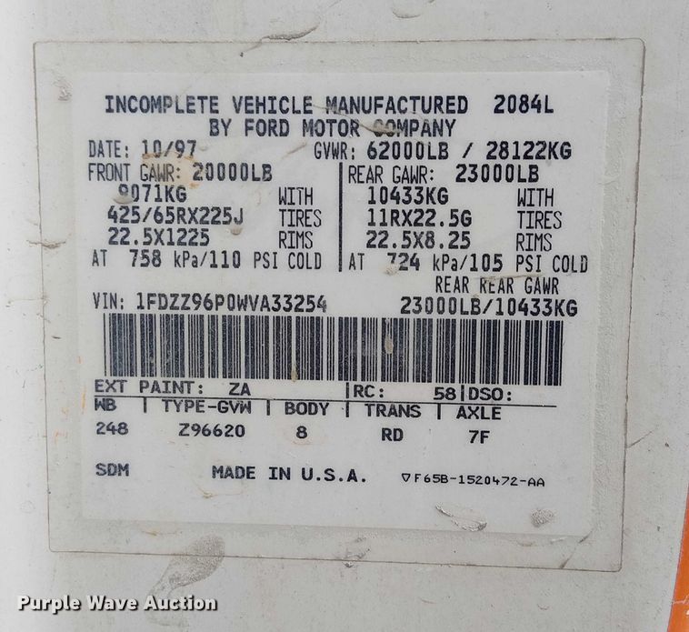 image for item FK0772 1998 Ford LT9511 ready mix truck