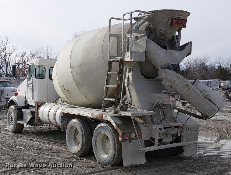 image for item FK0773 2008 Kenworth T800 ready mix truck