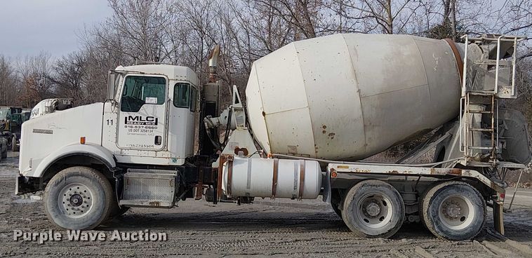 image for item FK0773 2008 Kenworth T800 ready mix truck
