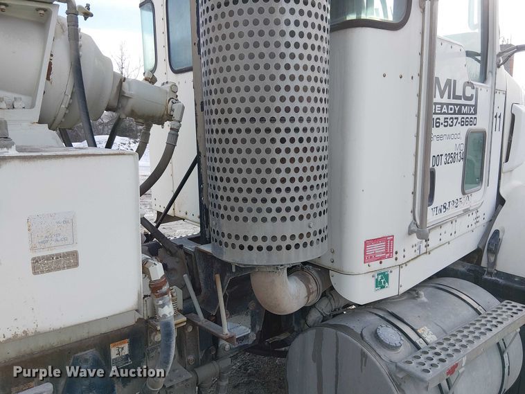 image for item FK0773 2008 Kenworth T800 ready mix truck