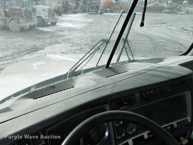 image for item FK0773 2008 Kenworth T800 ready mix truck