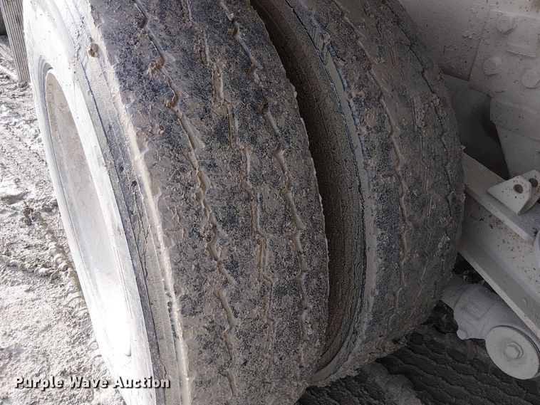 image for item FK0773 2008 Kenworth T800 ready mix truck