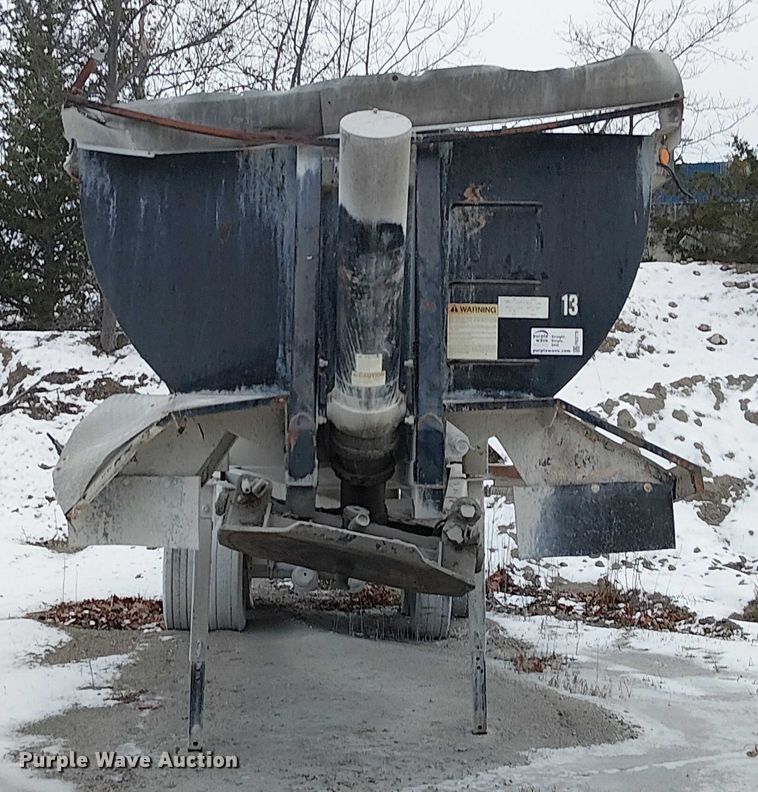 image for item FK0779 1999 Clement end dump trailer