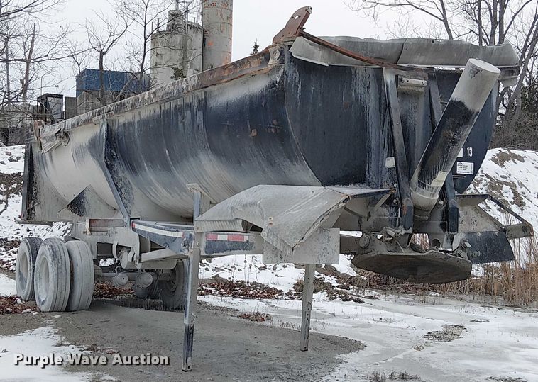 image for item FK0779 1999 Clement end dump trailer