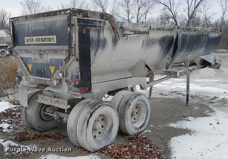 image for item FK0779 1999 Clement end dump trailer