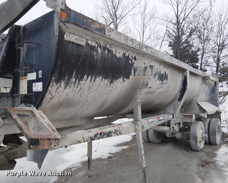 image for item FK0779 1999 Clement end dump trailer