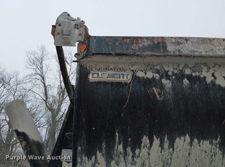 image for item FK0779 1999 Clement end dump trailer