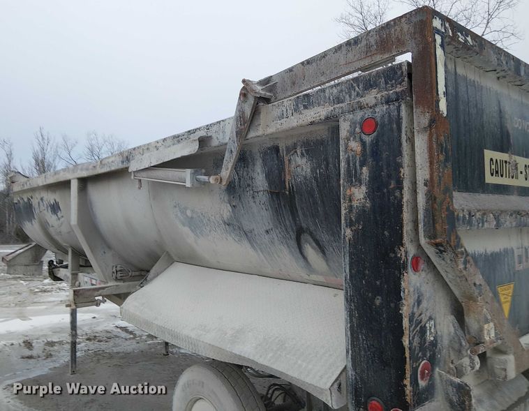 image for item FK0779 1999 Clement end dump trailer