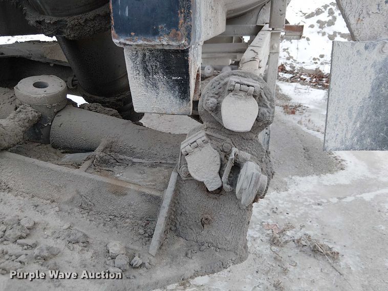 image for item FK0779 1999 Clement end dump trailer