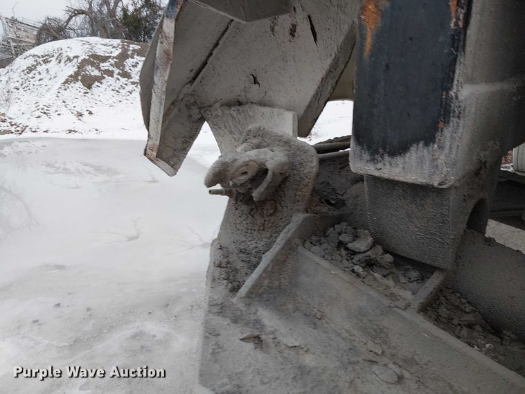 image for item FK0779 1999 Clement end dump trailer