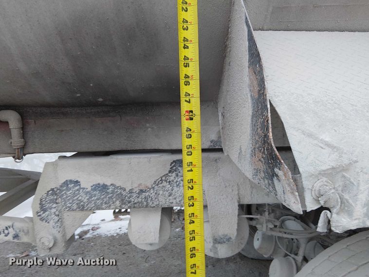 image for item FK0779 1999 Clement end dump trailer