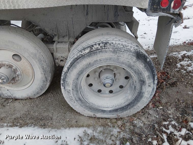 image for item FK0779 1999 Clement end dump trailer