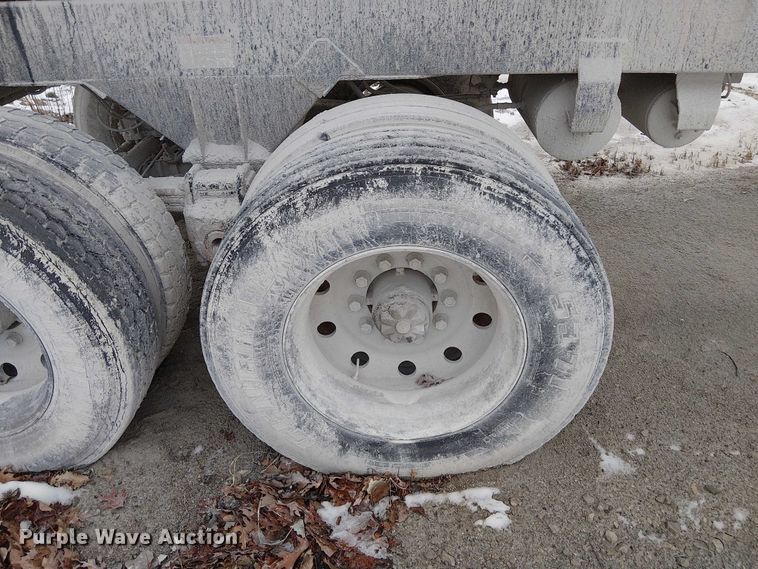 image for item FK0779 1999 Clement end dump trailer