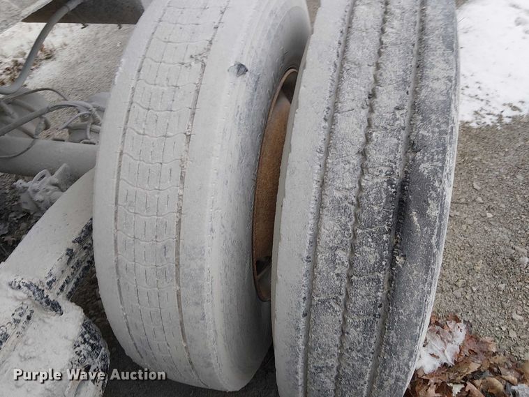 image for item FK0779 1999 Clement end dump trailer