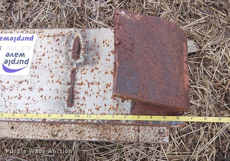 image for item FK0788 (2) I-beams